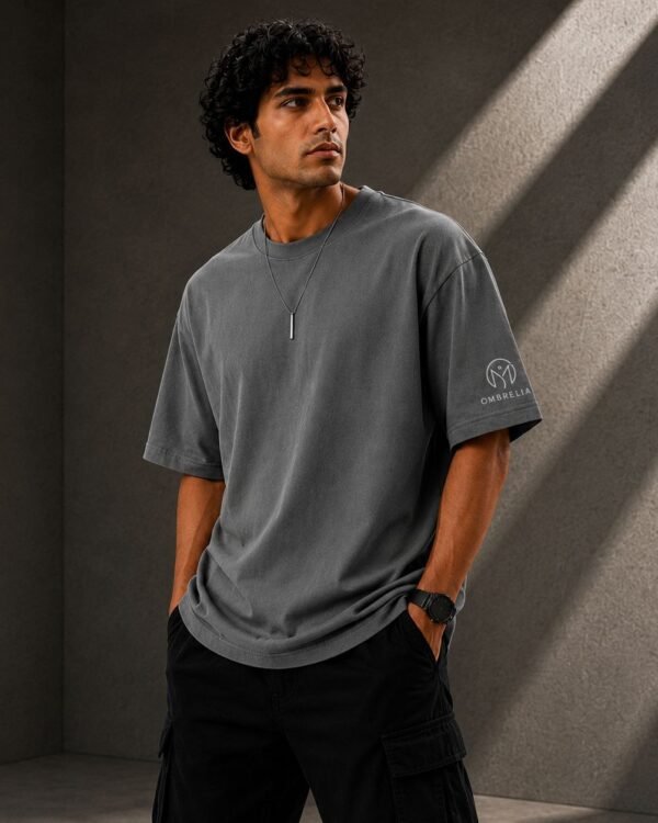 Ombrellia Solo Oversized Graphic T-Shirt